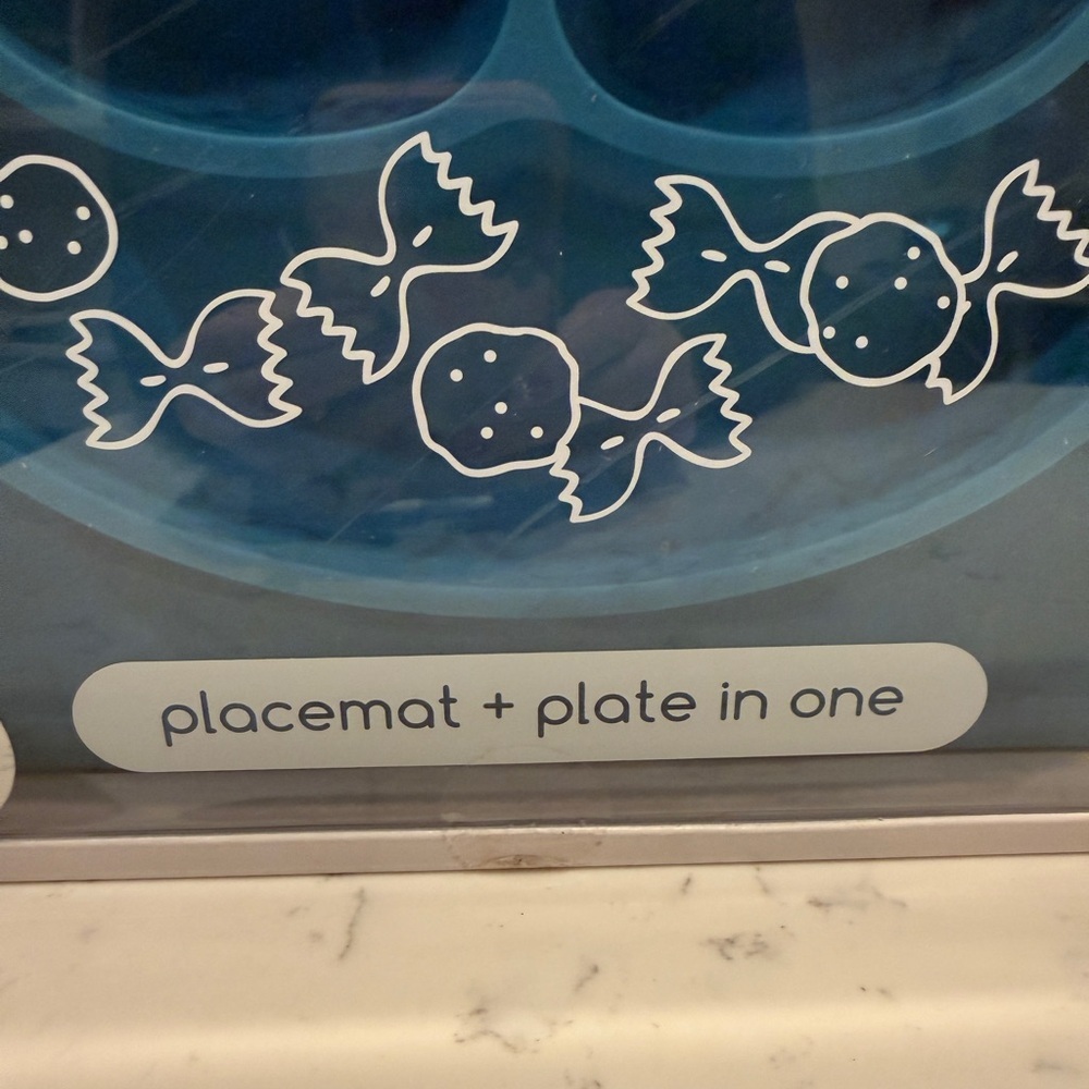 Ezpz Blue The Happy Mat Silicone Suction All In One Baby Dish & Placemat 9+Month - Picture 8 of 12